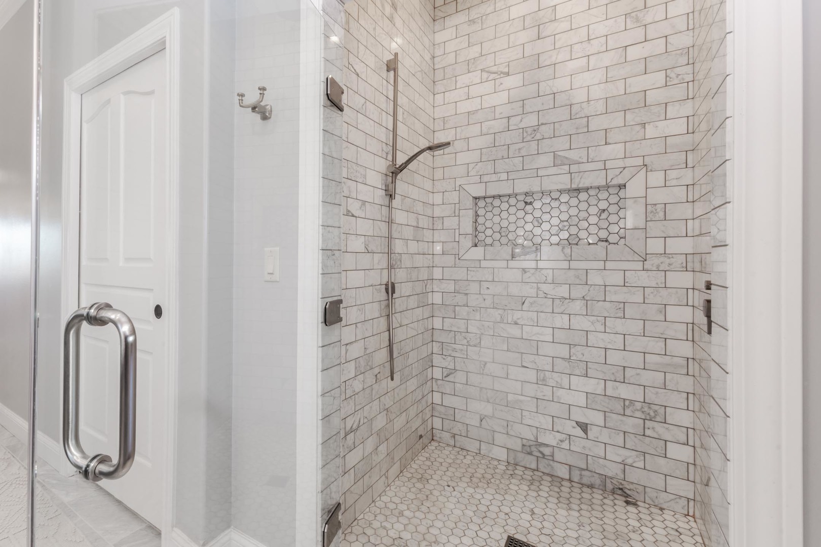 Hudson, Illinois, 61748, United States, 3 Bedrooms Bedrooms, ,5 BathroomsBathrooms,Residential,For Sale,1987913