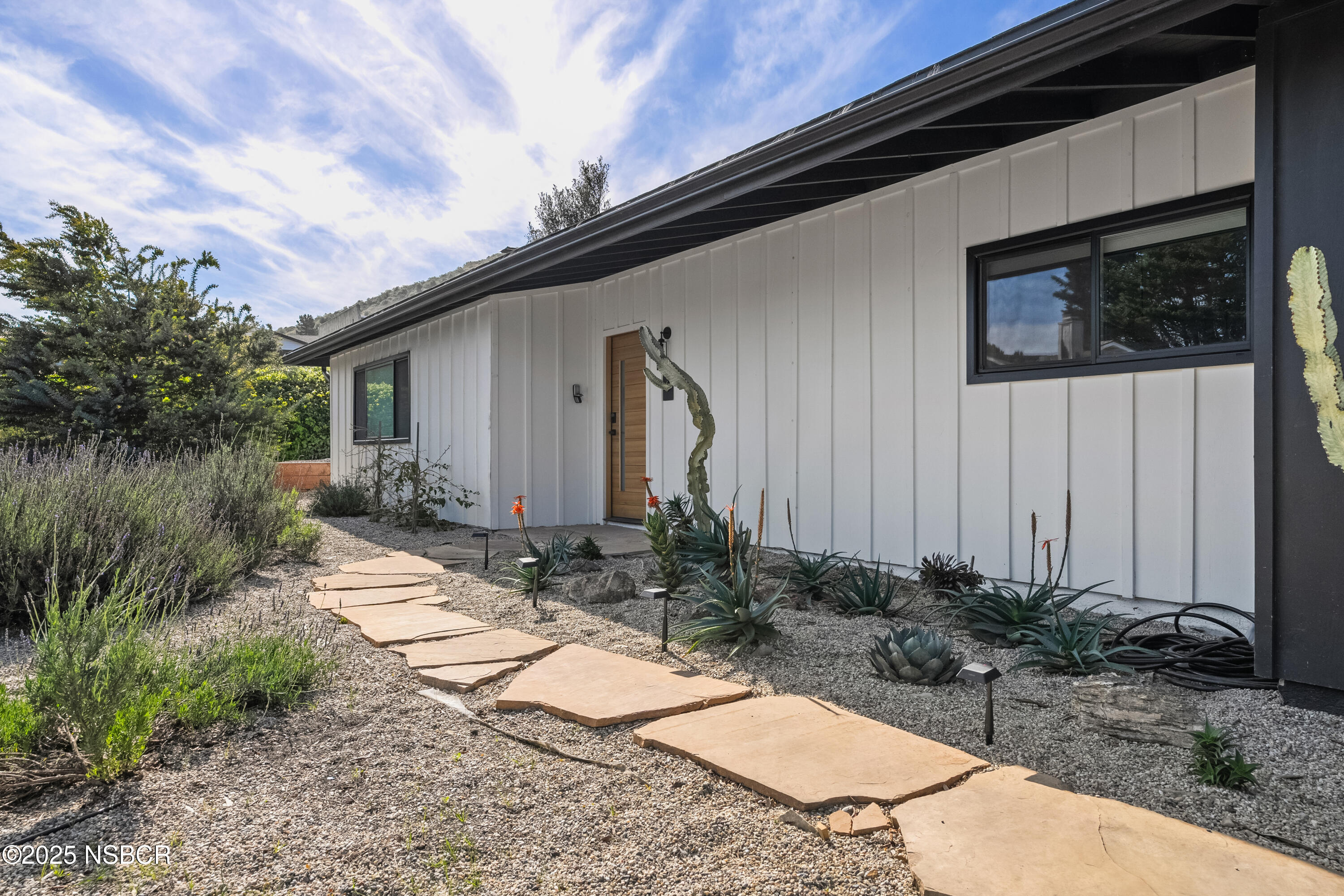 Lompoc, California, 93436, United States, 3 Bedrooms Bedrooms, ,2 BathroomsBathrooms,Residential,For Sale,1944783