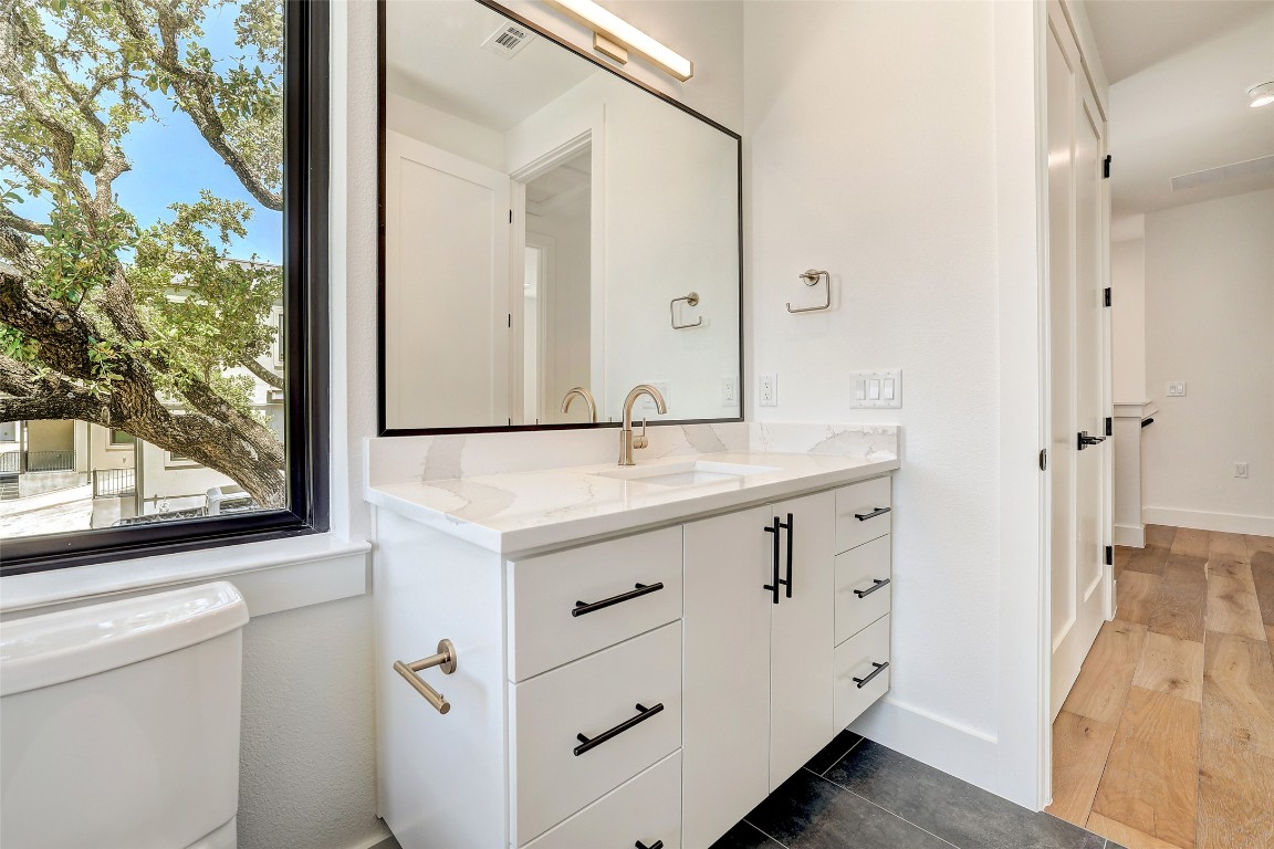 Austin, Texas, 78704, United States, 3 Bedrooms Bedrooms, ,3 BathroomsBathrooms,Residential,For Sale,1848739