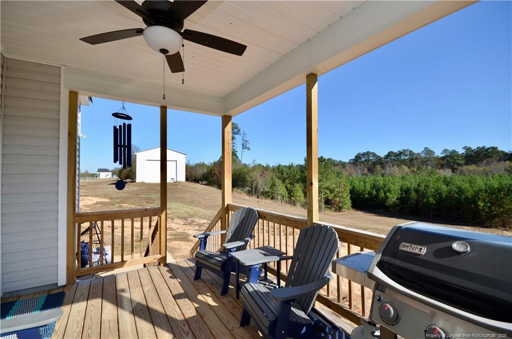 Spring Hope, North Carolina, 28390, United States, 5 Bedrooms Bedrooms, ,4 BathroomsBathrooms,Residential,For Sale,1993285