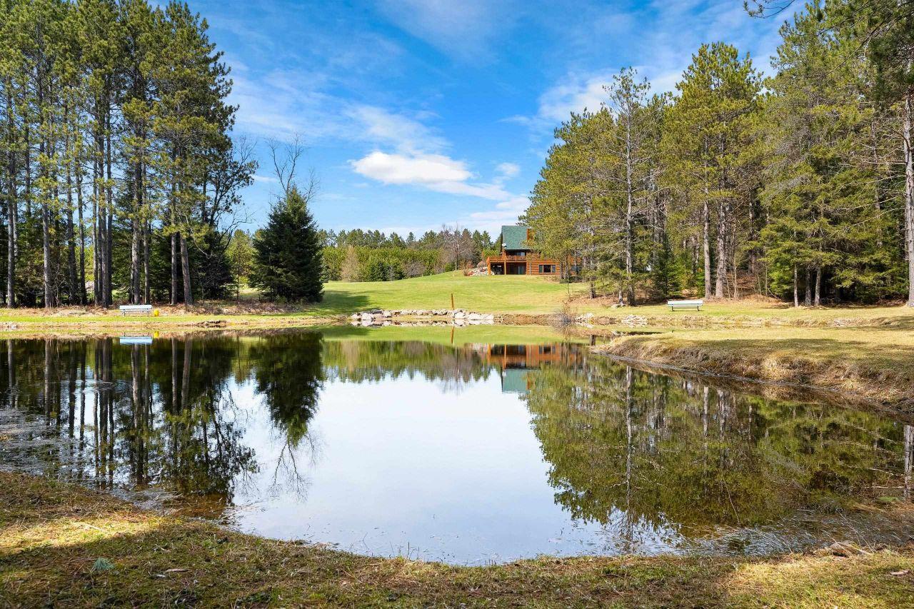CRIVITZ, Wisconsin, 54129, United States, 4 Bedrooms Bedrooms, ,3 BathroomsBathrooms,Residential,For Sale,1792767