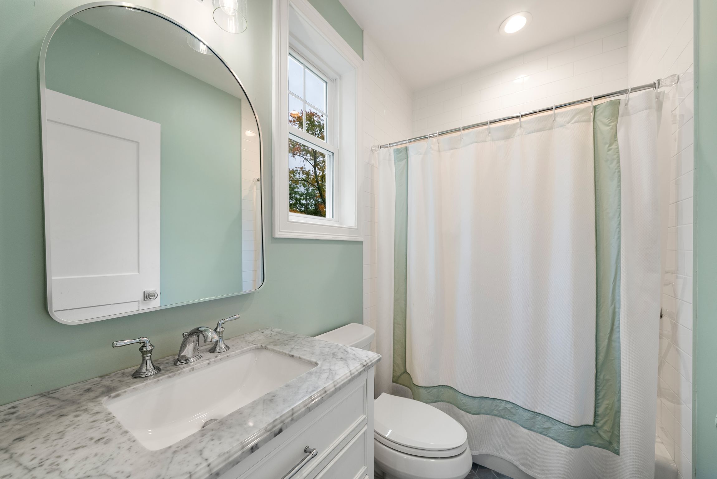  446 Westfield Street, Dedham, MA, 02026 - 物件實景