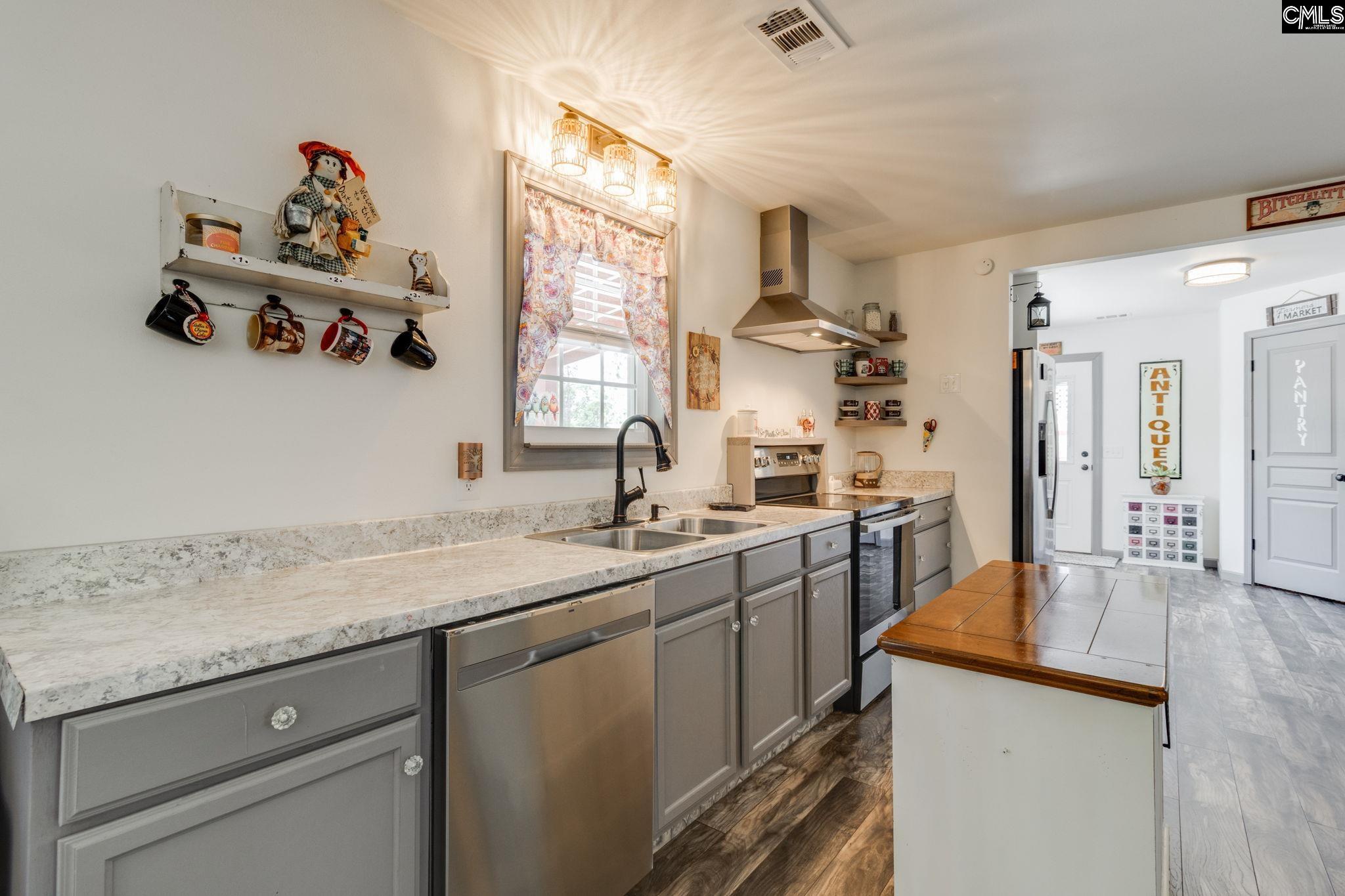 Lexington, South Carolina, 29073, United States, 5 Bedrooms Bedrooms, ,4 BathroomsBathrooms,Residential,For Sale,1837078