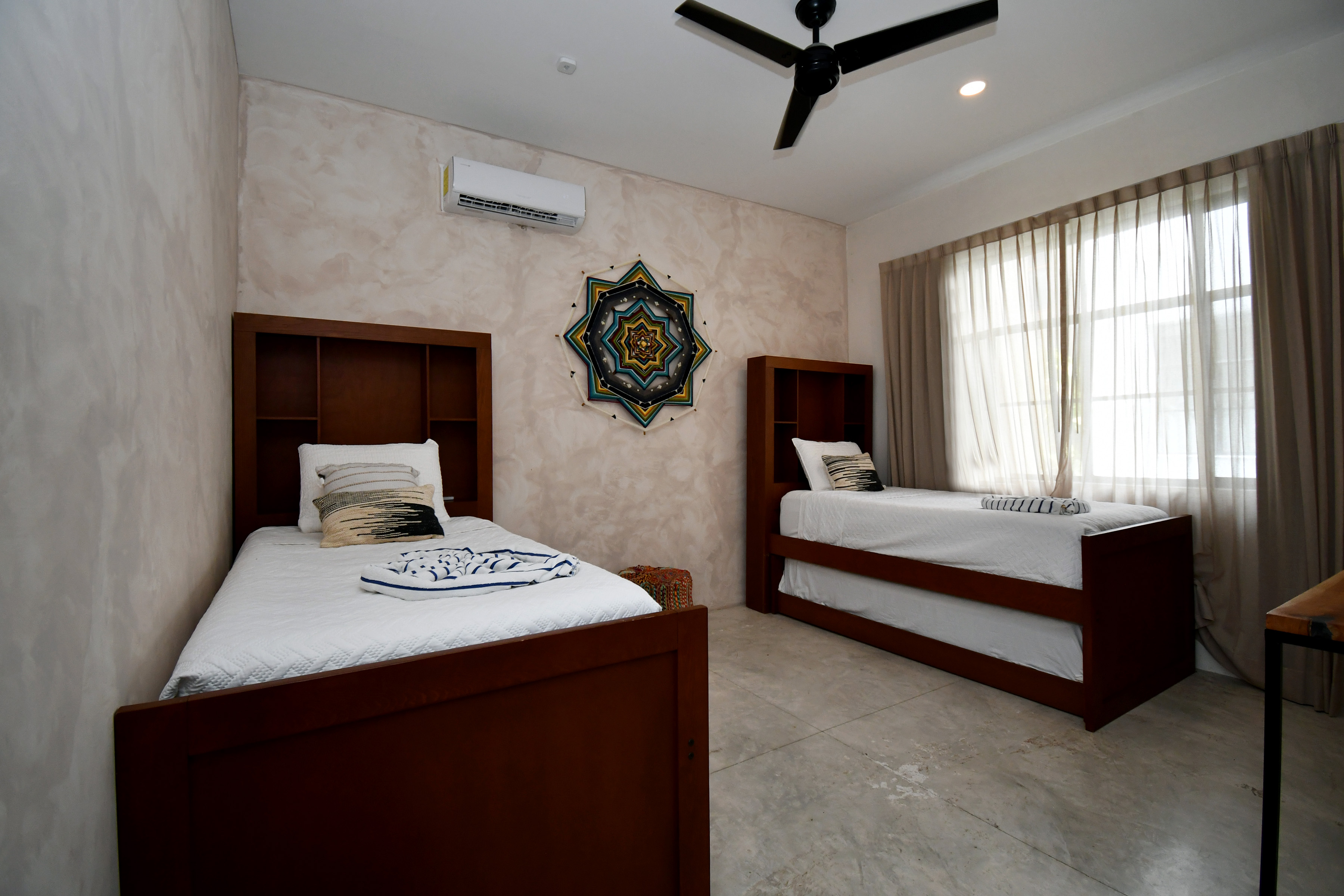  Casa Piedra  3-Bedroom Townhouse – One Lock-Off - 物件實景