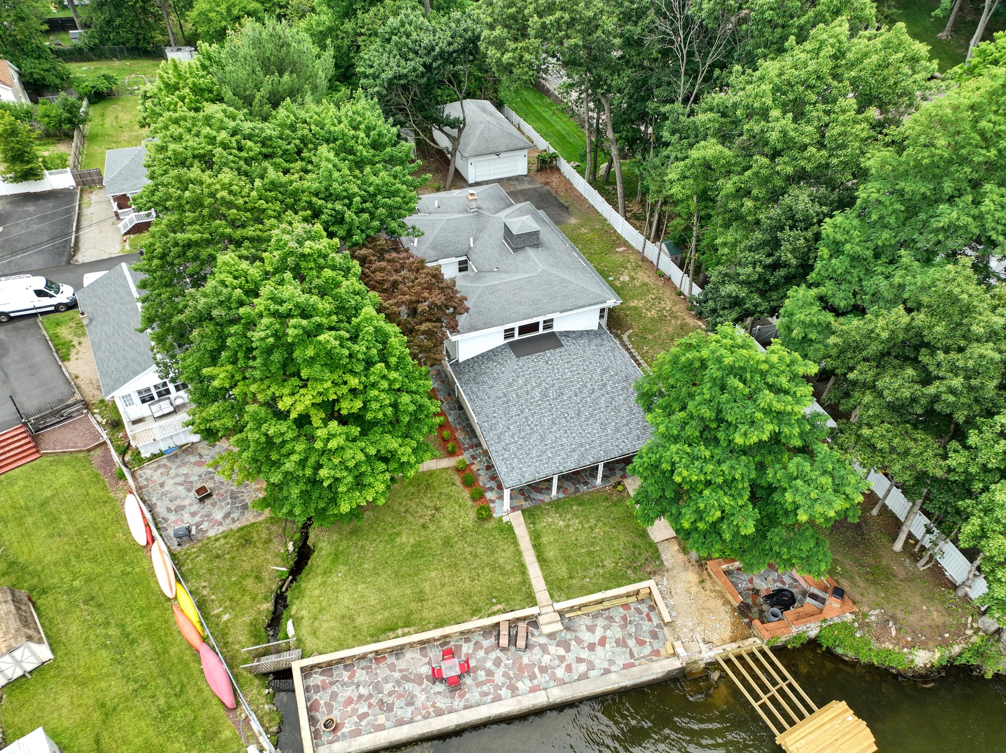  19 & 21 Lakeland Drive, Hopatcong, NJ 07843 - 物件實景