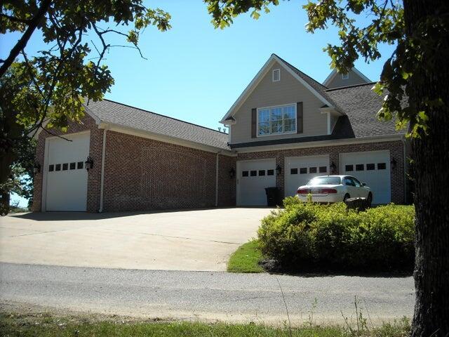 Iuka, Mississippi, 38852, United States, 5 Bedrooms Bedrooms, ,7 BathroomsBathrooms,Residential,For Sale,1792760