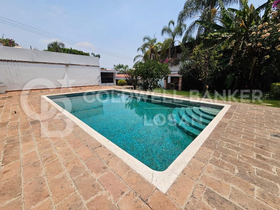 Pedro de Alvarado, Cuernavaca, Morelos, 62240, Mexico, 8 Bedrooms Bedrooms, ,6 BathroomsBathrooms,Residential,For Sale,Pedro de Alvarado,1620895