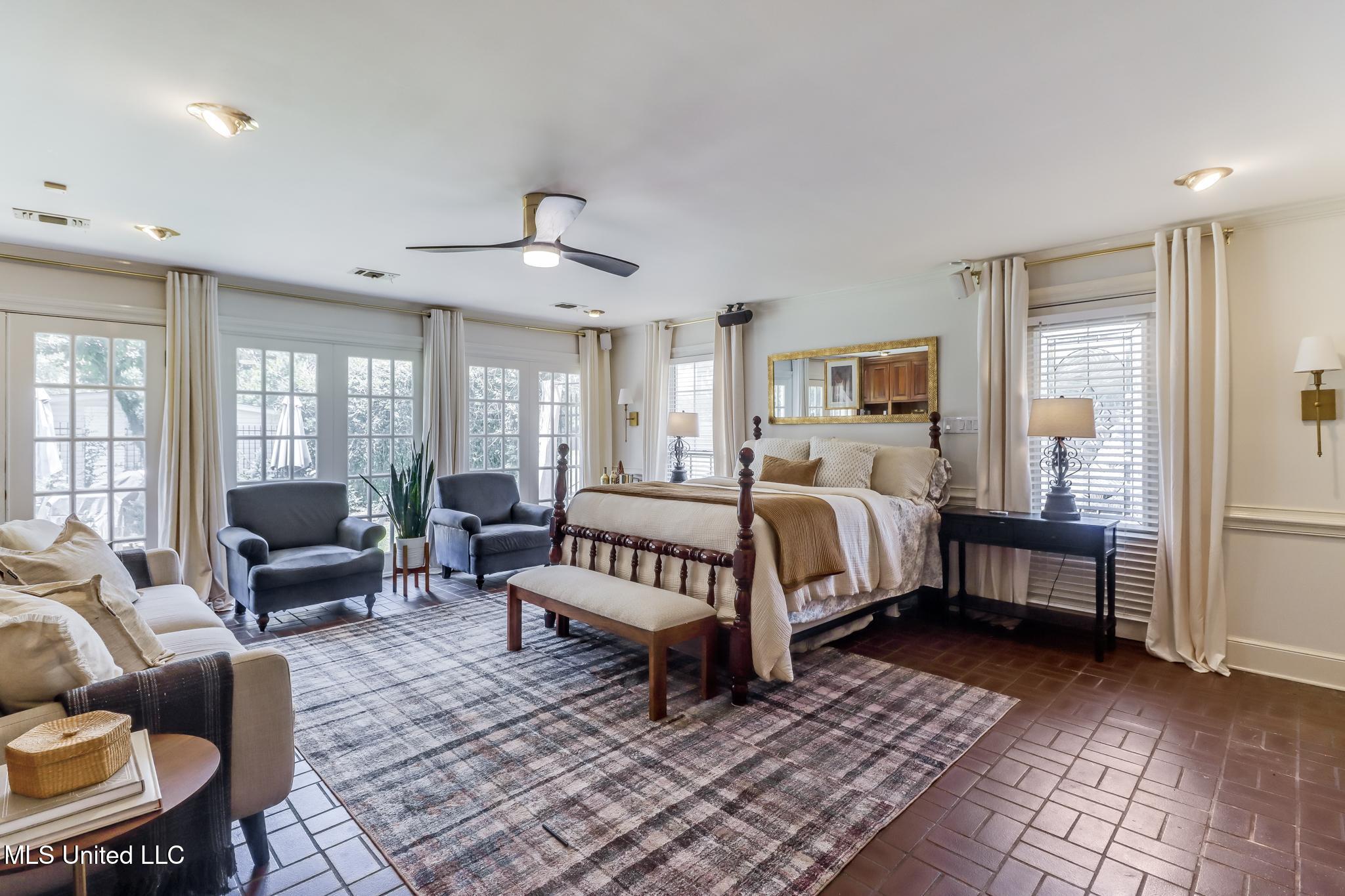 Gulfport, Mississippi, 39507, United States, 4 Bedrooms Bedrooms, ,4 BathroomsBathrooms,Residential,For Sale,1876501
