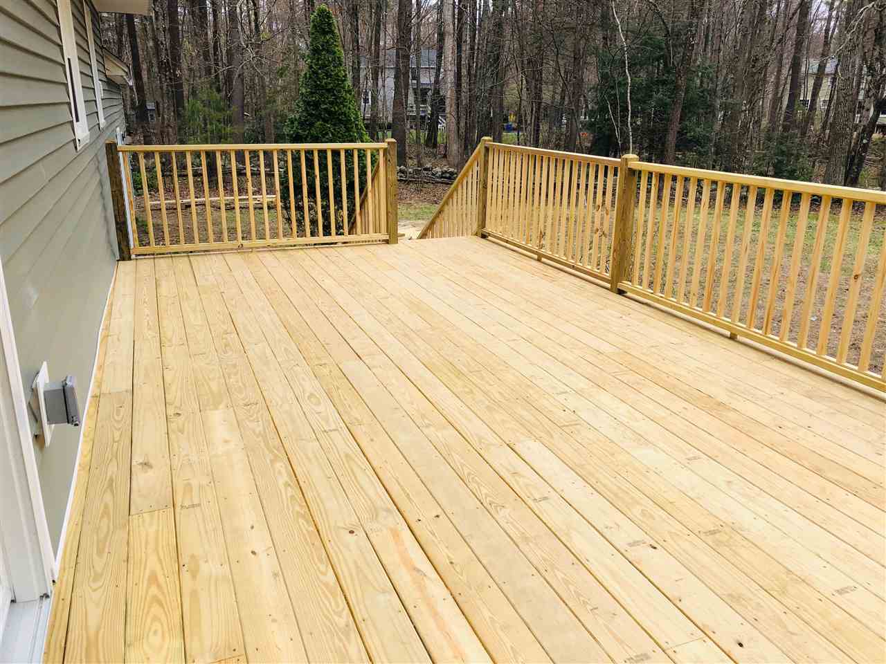 Hampstead, New Hampshire, 03841, United States, 4 Bedrooms Bedrooms, ,2 BathroomsBathrooms,Residential,For Sale,1861952