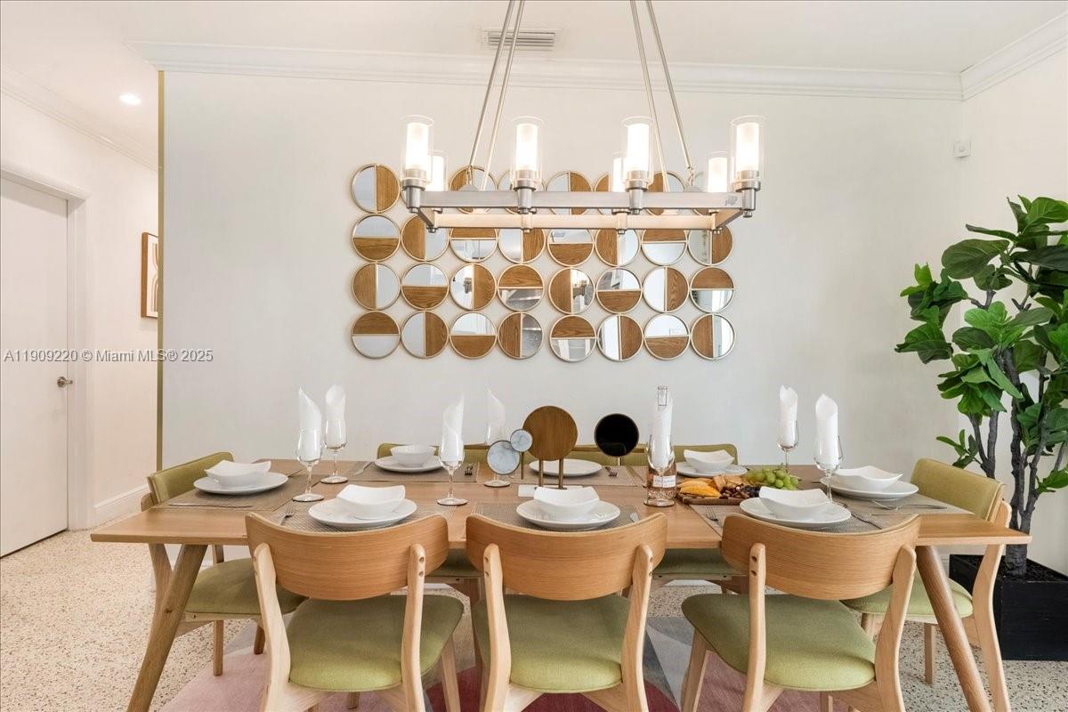 Miami, Florida, 33145, United States, 3 Bedrooms Bedrooms, ,2 BathroomsBathrooms,Residential,For Sale,1987524