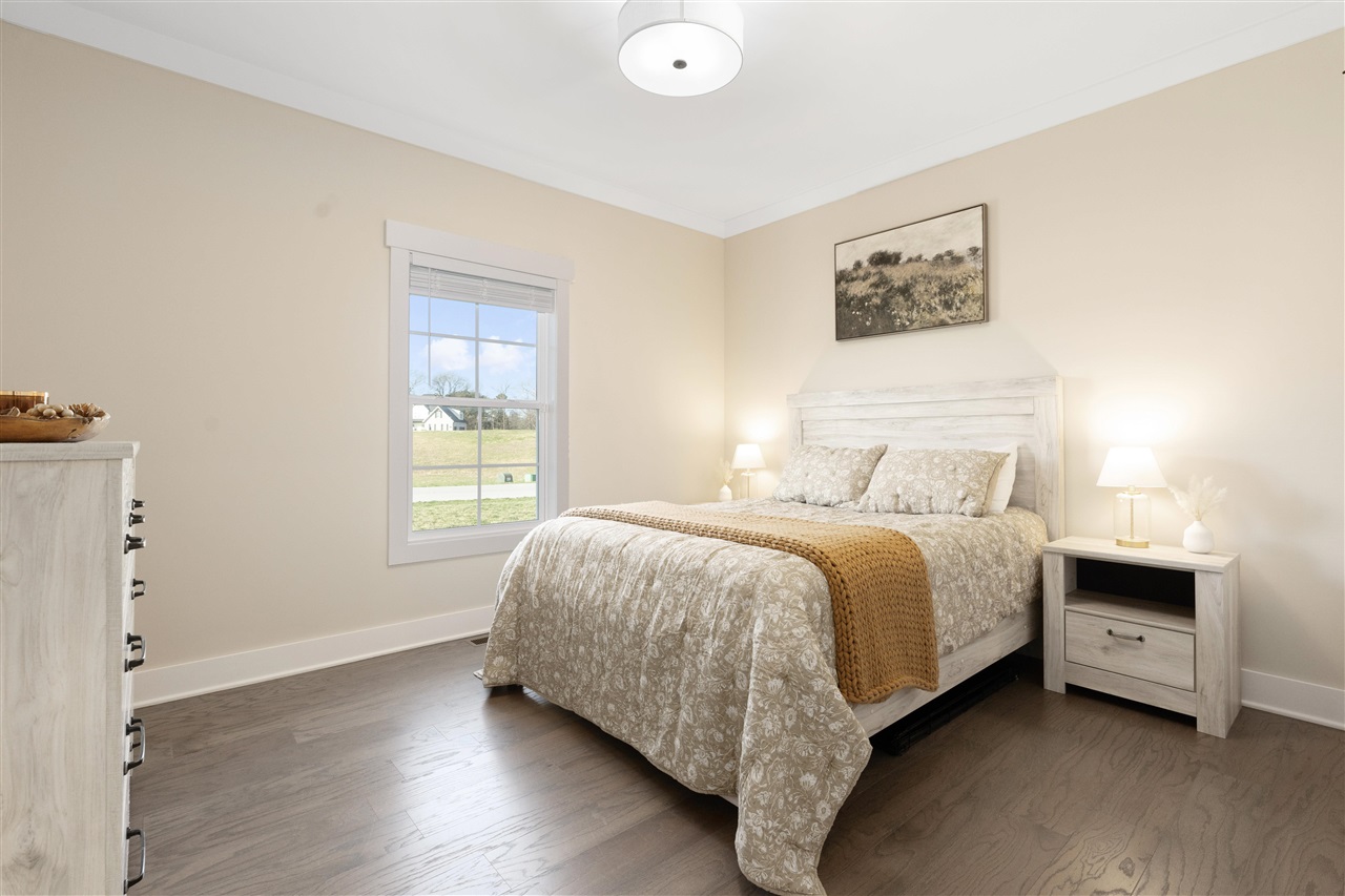 Bowling Green, Kentucky, 42103, United States, 5 Bedrooms Bedrooms, ,3 BathroomsBathrooms,Residential,For Sale,1752751