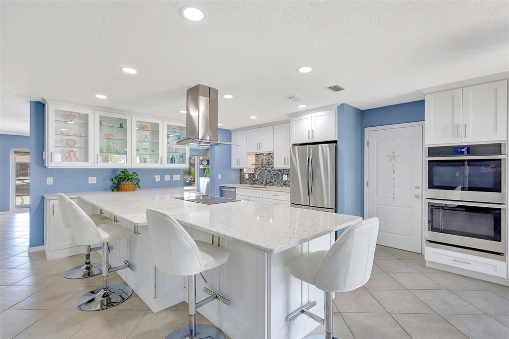 Bradenton, Florida, 34210, United States, 3 Bedrooms Bedrooms, ,3 BathroomsBathrooms,Residential,For Sale,1895487