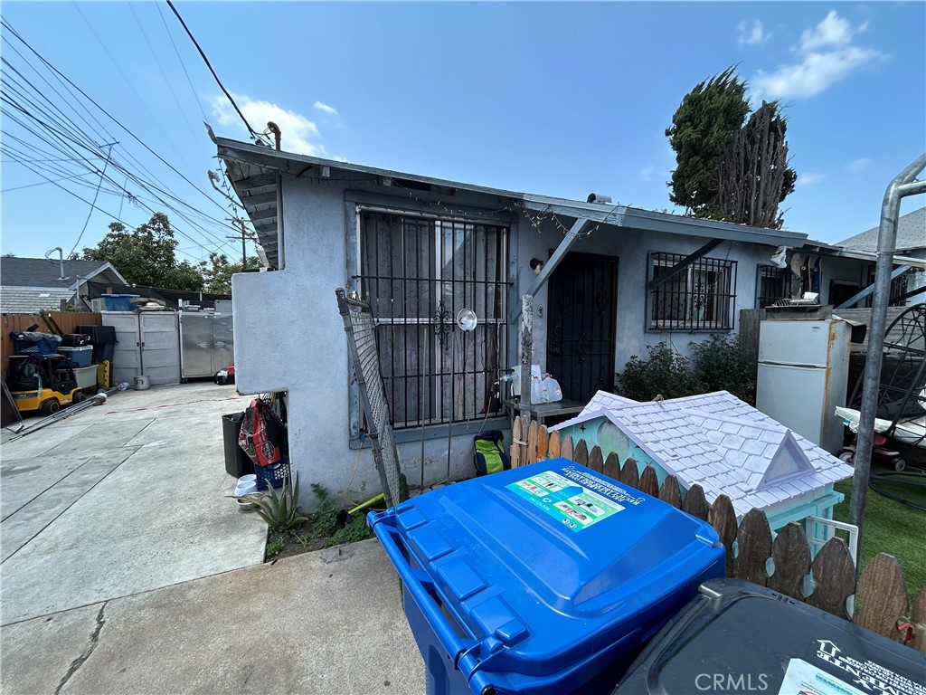Los Angeles, California, 90011, United States, ,Residential,For Sale,1872569