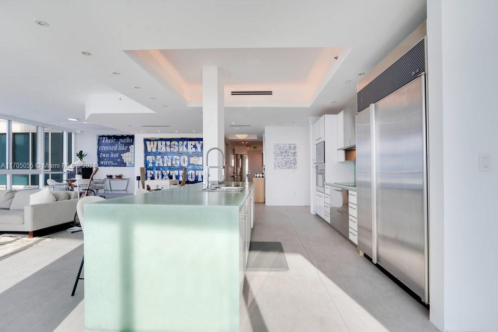Miami Beach, Florida, 33139, United States, 2 Bedrooms Bedrooms, ,3 BathroomsBathrooms,Residential,For Sale,1877481
