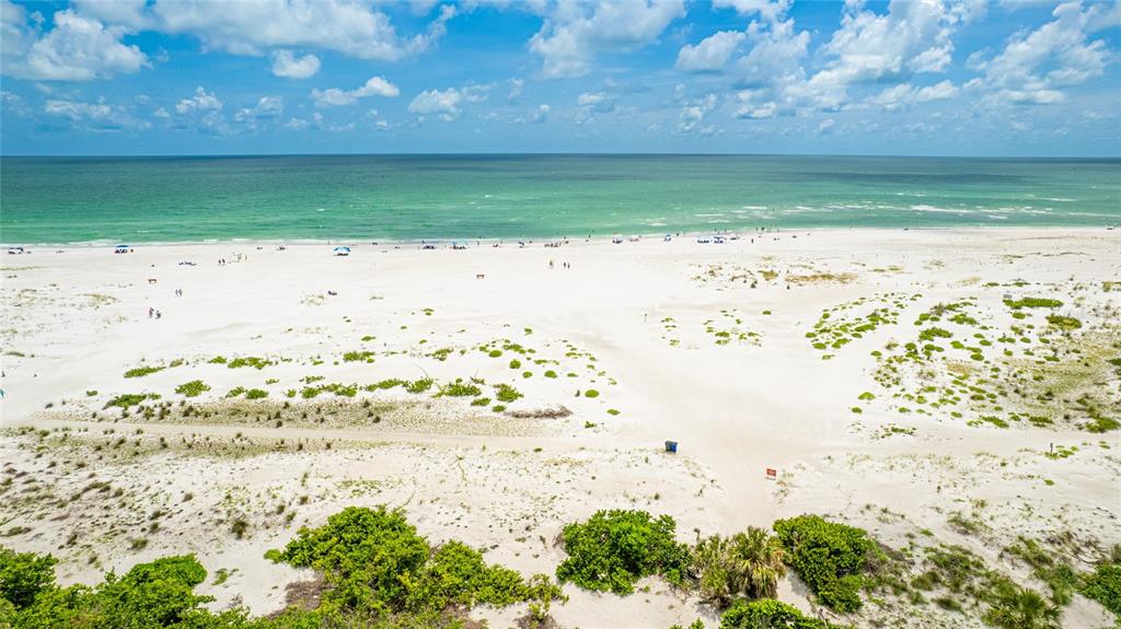 Sarasota, Florida, 34240, United States, 4 Bedrooms Bedrooms, ,4 BathroomsBathrooms,Residential,For Sale,1987779