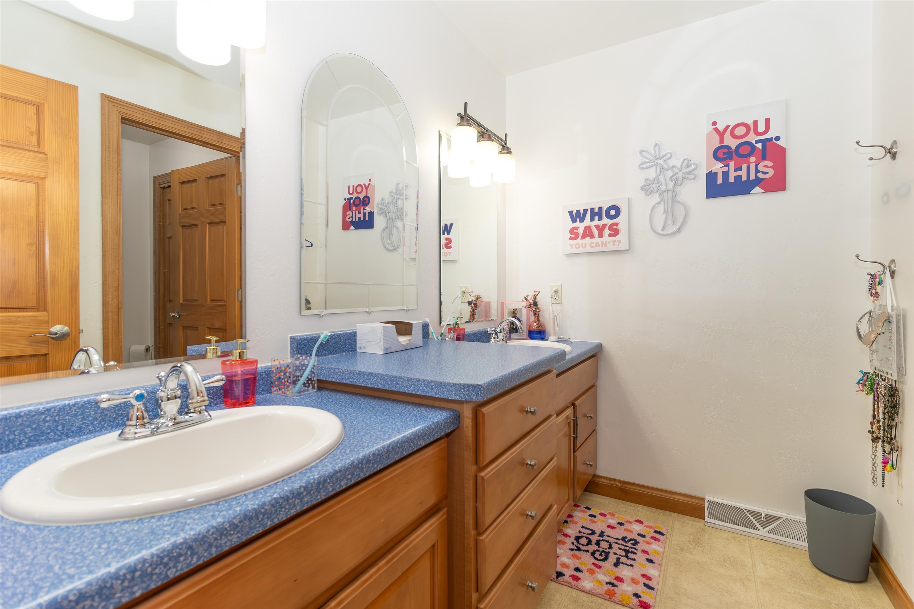 SEYMOUR, Wisconsin, 54115, United States, 4 Bedrooms Bedrooms, ,4 BathroomsBathrooms,Residential,For Sale,1926224