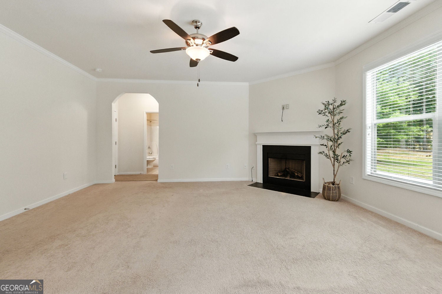 Suwanee, Georgia, 30024, United States, 5 Bedrooms Bedrooms, ,3 BathroomsBathrooms,Residential,For Sale,1867941
