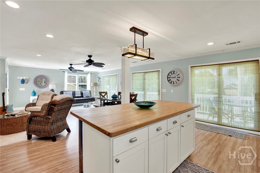 TYBEE ISLAND, Georgia, 31328, United States, 4 Bedrooms Bedrooms, ,3 BathroomsBathrooms,Residential,For Sale,1998055