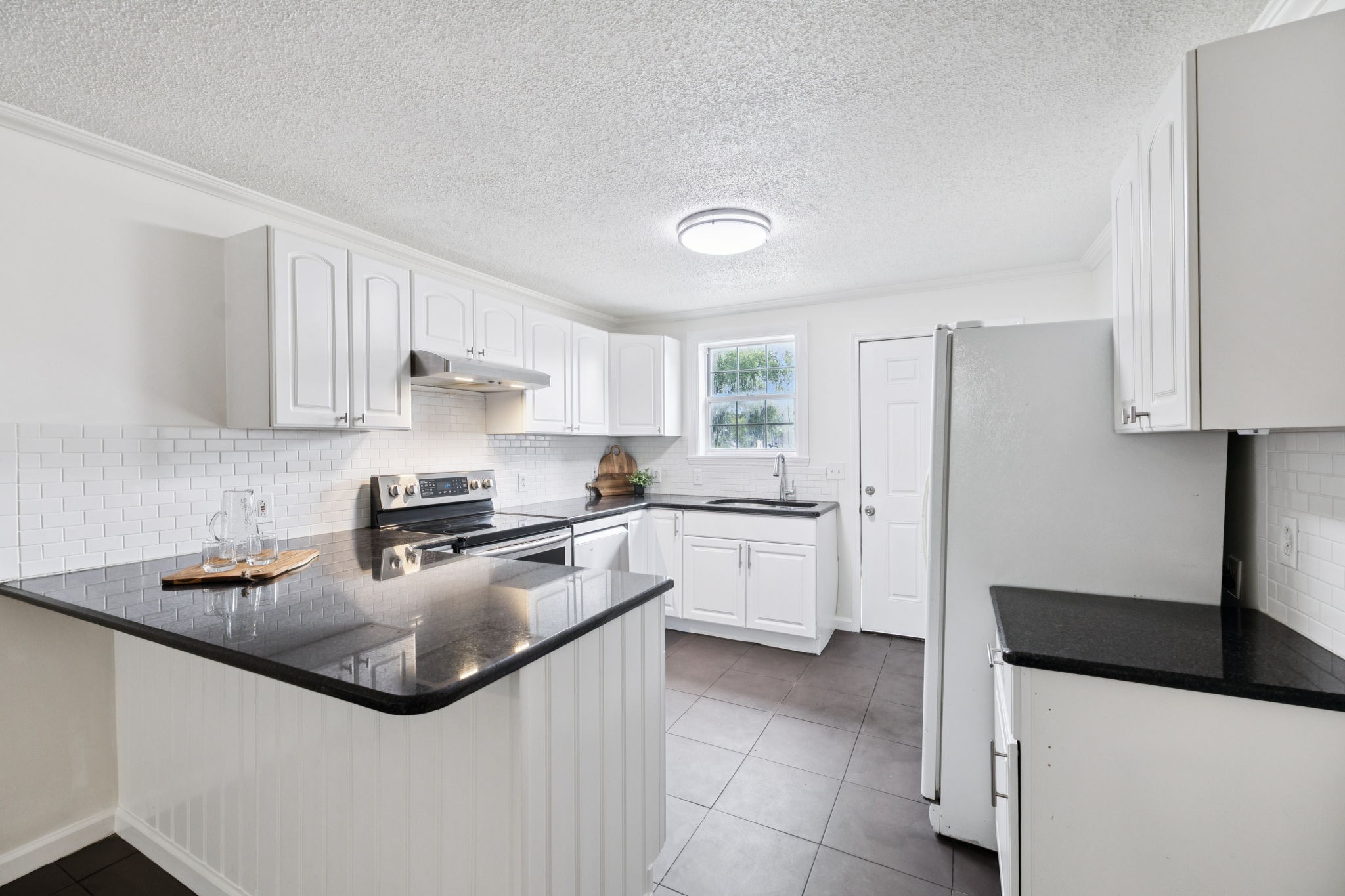 Nashville, Tennessee, 37209, United States, 4 Bedrooms Bedrooms, ,3 BathroomsBathrooms,Residential,For Sale,1873930
