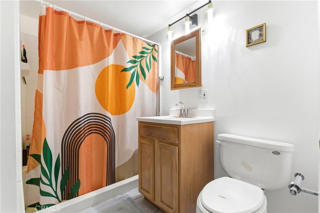 Jurupa Valley, California, 92509, United States, 4 Bedrooms Bedrooms, ,3 BathroomsBathrooms,Residential,For Sale,2008613