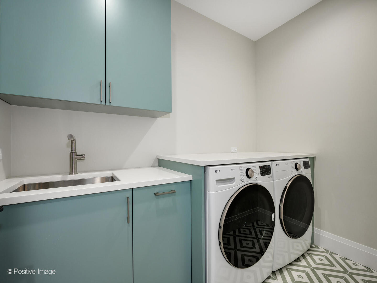 Wilmette, Illinois, 60091, United States, 5 Bedrooms Bedrooms, ,6 BathroomsBathrooms,Residential,For Sale,1987581