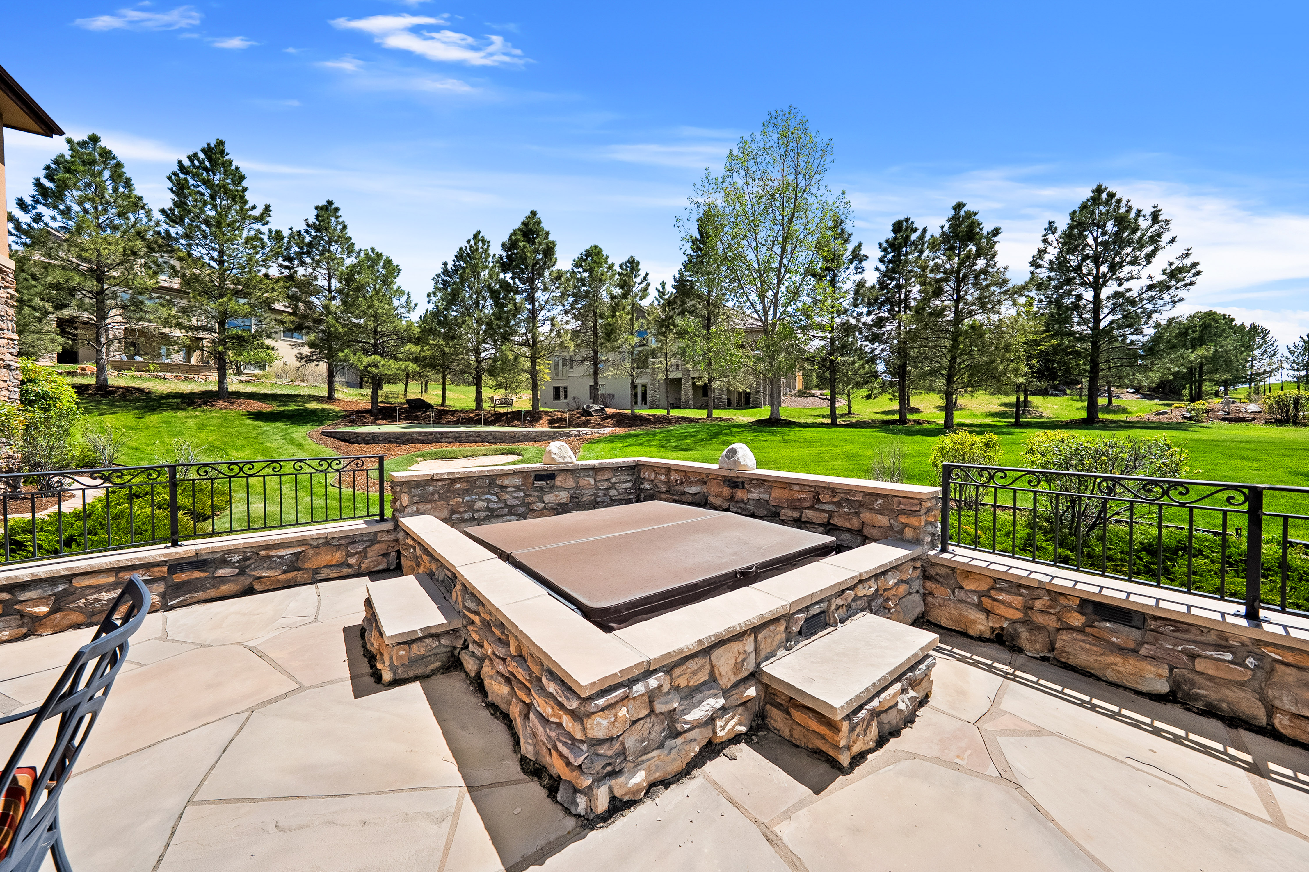  Exceptional ranch-style home in the prestigious gated golf course community - 物件實景