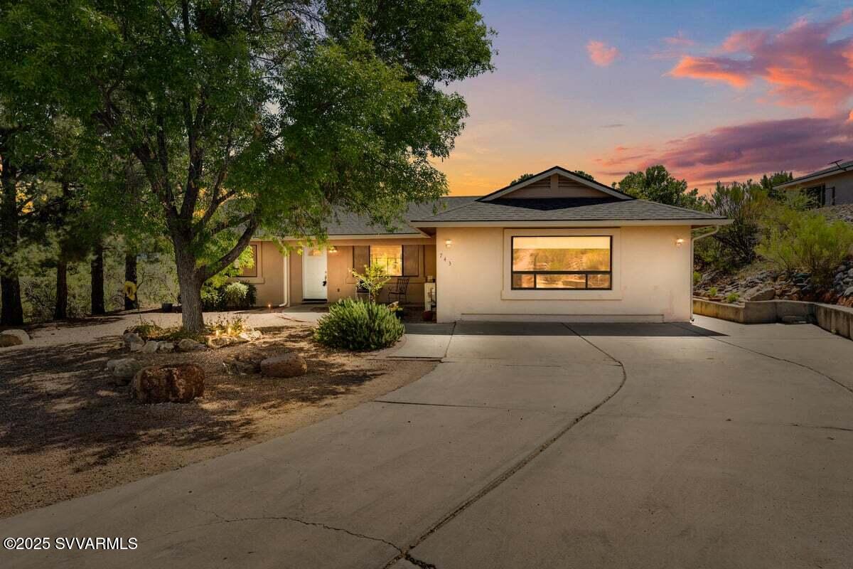 Cottonwood, Arizona, 86326, United States, 3 Bedrooms Bedrooms, ,2 BathroomsBathrooms,Residential,For Sale,1867087