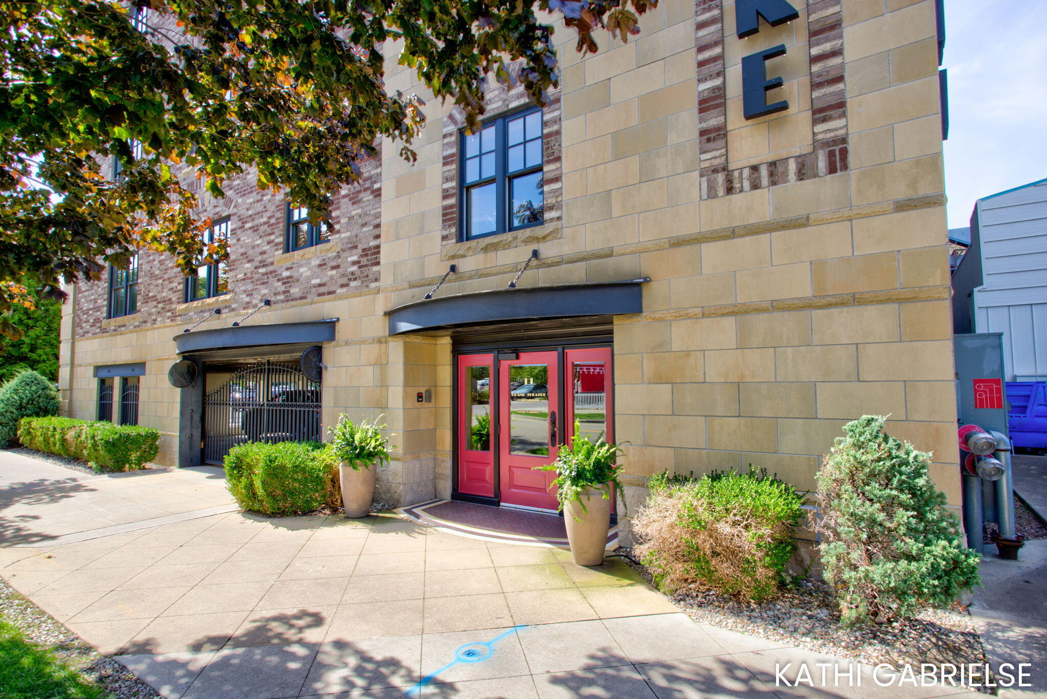 1st St, Grand Haven, MI 49417