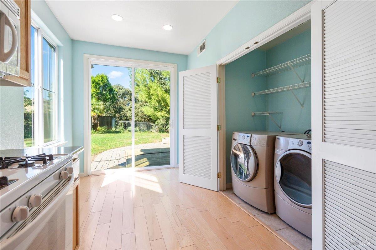 Fairfield, California, 94533, United States, 3 Bedrooms Bedrooms, ,3 BathroomsBathrooms,Residential,For Sale,1988043