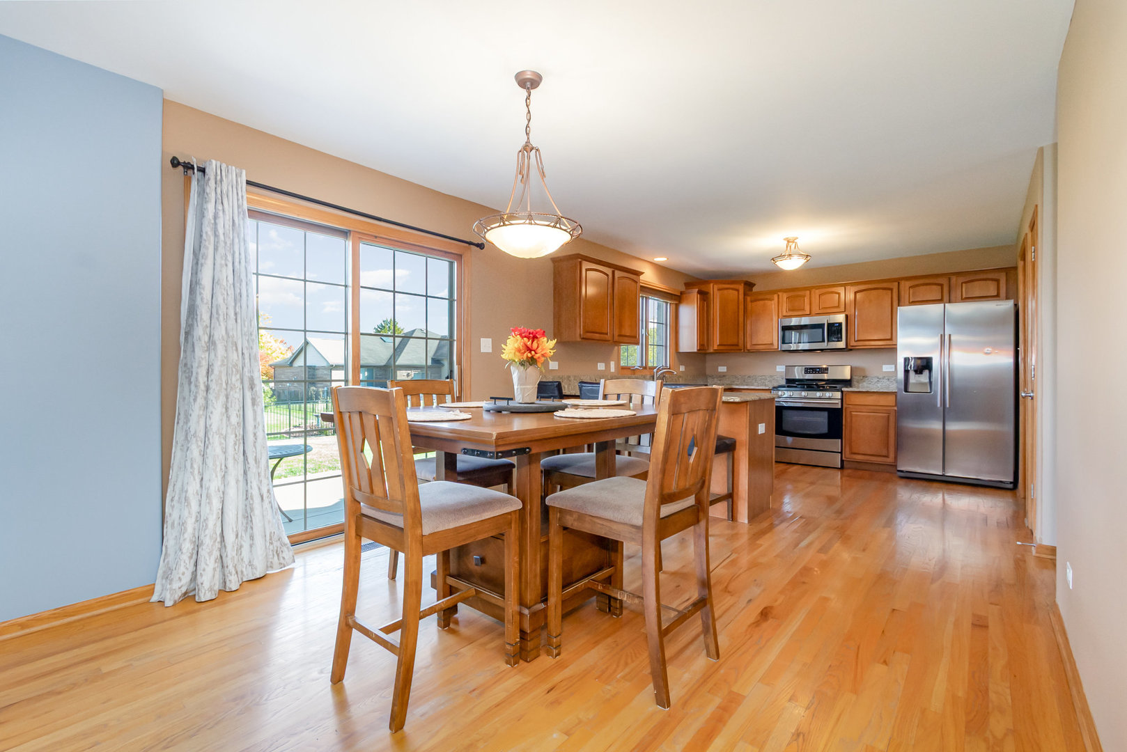 New Lenox, Illinois, 60451, United States, 4 Bedrooms Bedrooms, ,4 BathroomsBathrooms,Residential,For Sale,1983658