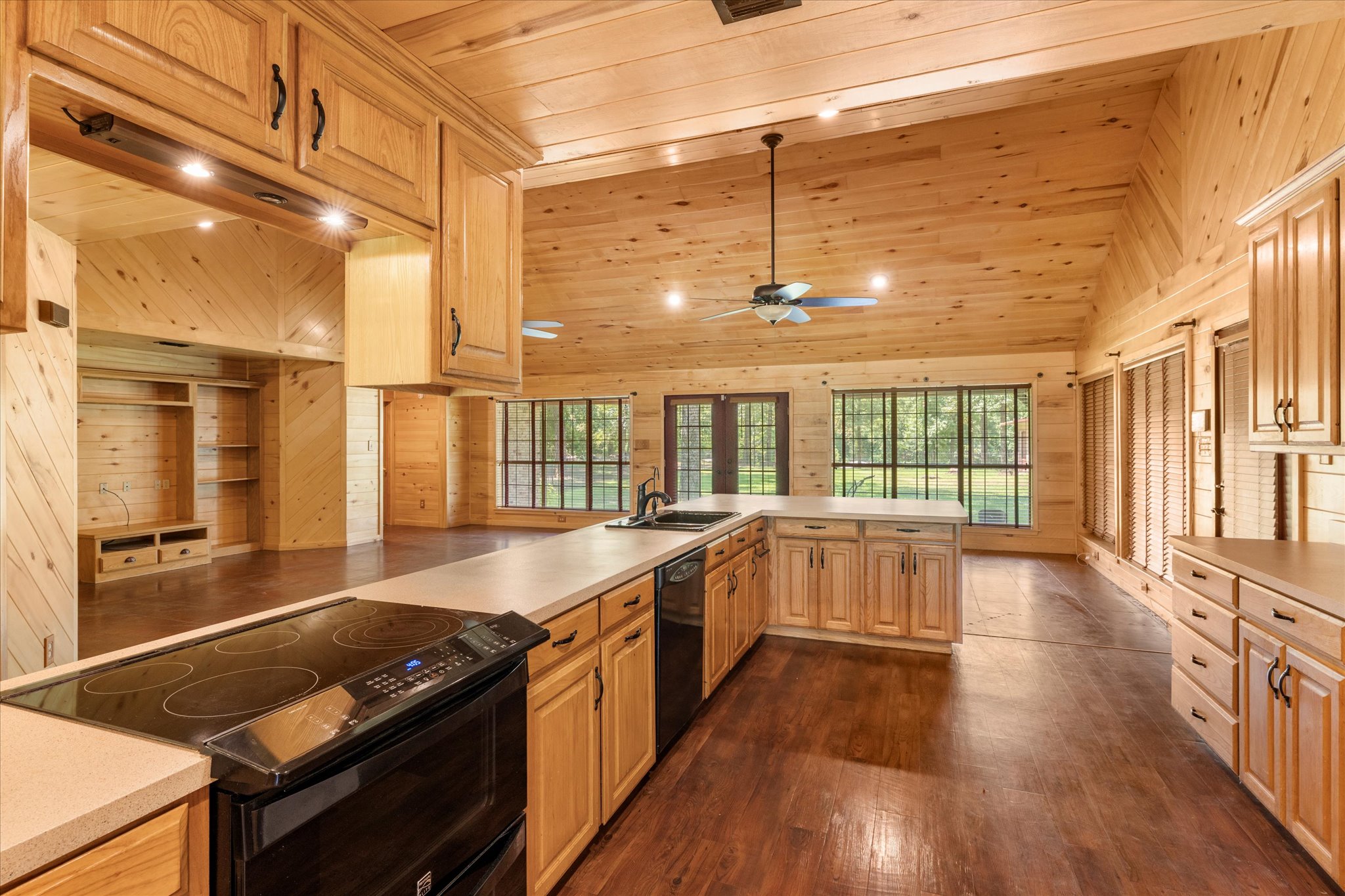 Yantis, Texas, 75497, United States, 3 Bedrooms Bedrooms, ,2 BathroomsBathrooms,Residential,For Sale,1921706