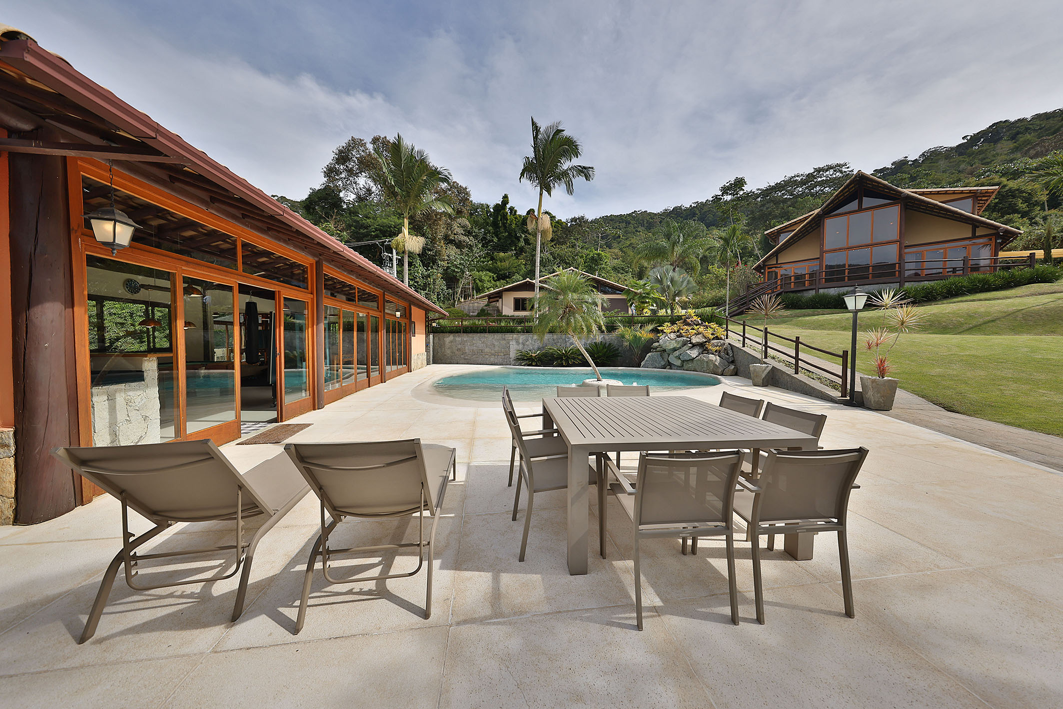  Private countryside retreat with extensive leisure amenities in Itaipava - 物件實景