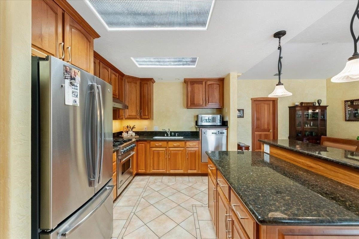 Mt Shasta, California, 96067, United States, 3 Bedrooms Bedrooms, ,2 BathroomsBathrooms,Residential,For Sale,1929082