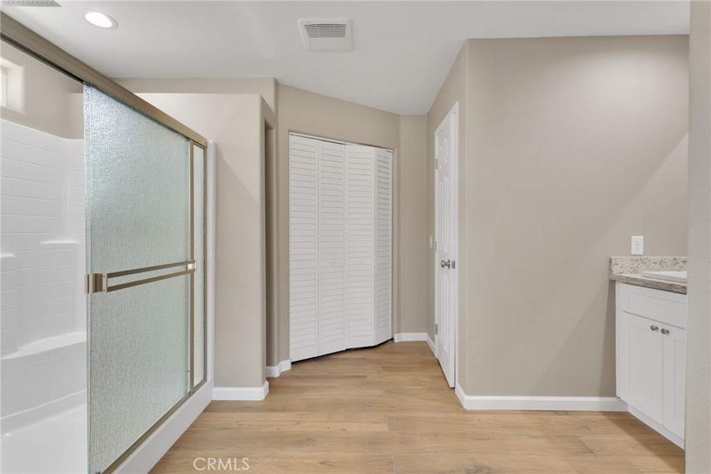 Hesperia, California, 92345, United States, 4 Bedrooms Bedrooms, ,3 BathroomsBathrooms,Residential,For Sale,1989445