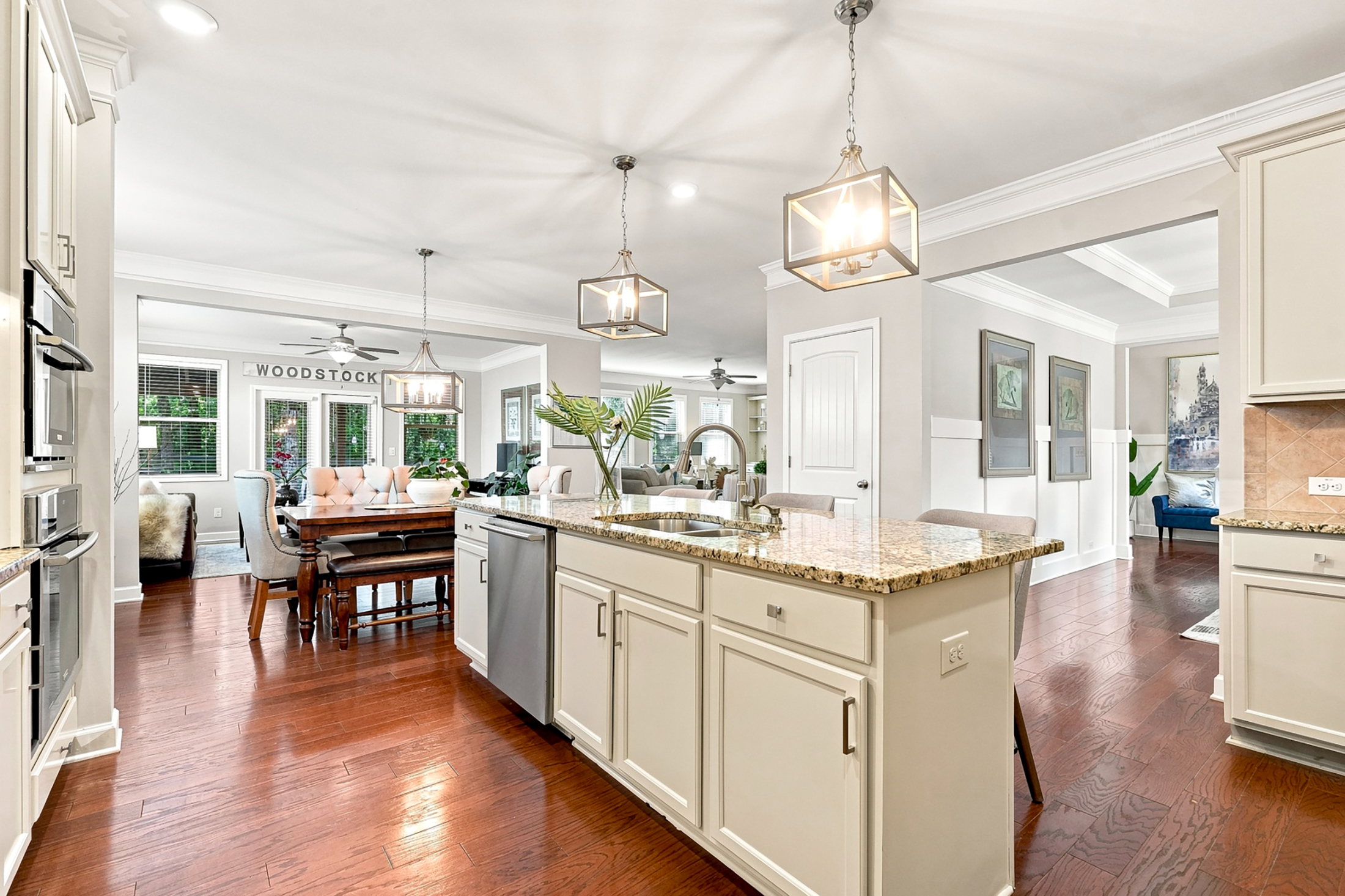  Exceptional Home in the Heart of Downtown Woodstock - 物件實景