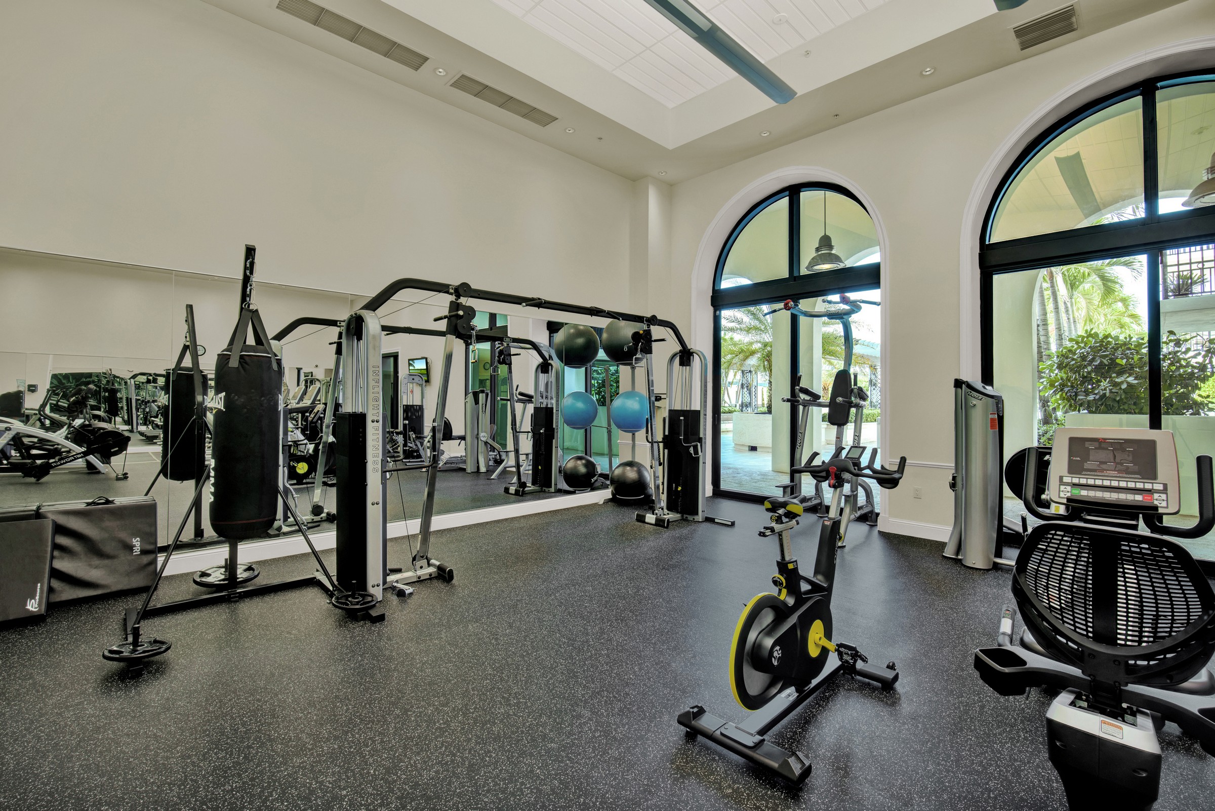  1300 Ponce De Leon Blvd, Coral Gables, FL, 33134 - 物件實景