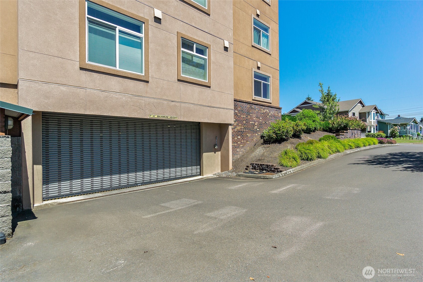 Tacoma, Washington, 98405, United States, 2 Bedrooms Bedrooms, ,2 BathroomsBathrooms,Residential,For Sale,2003445