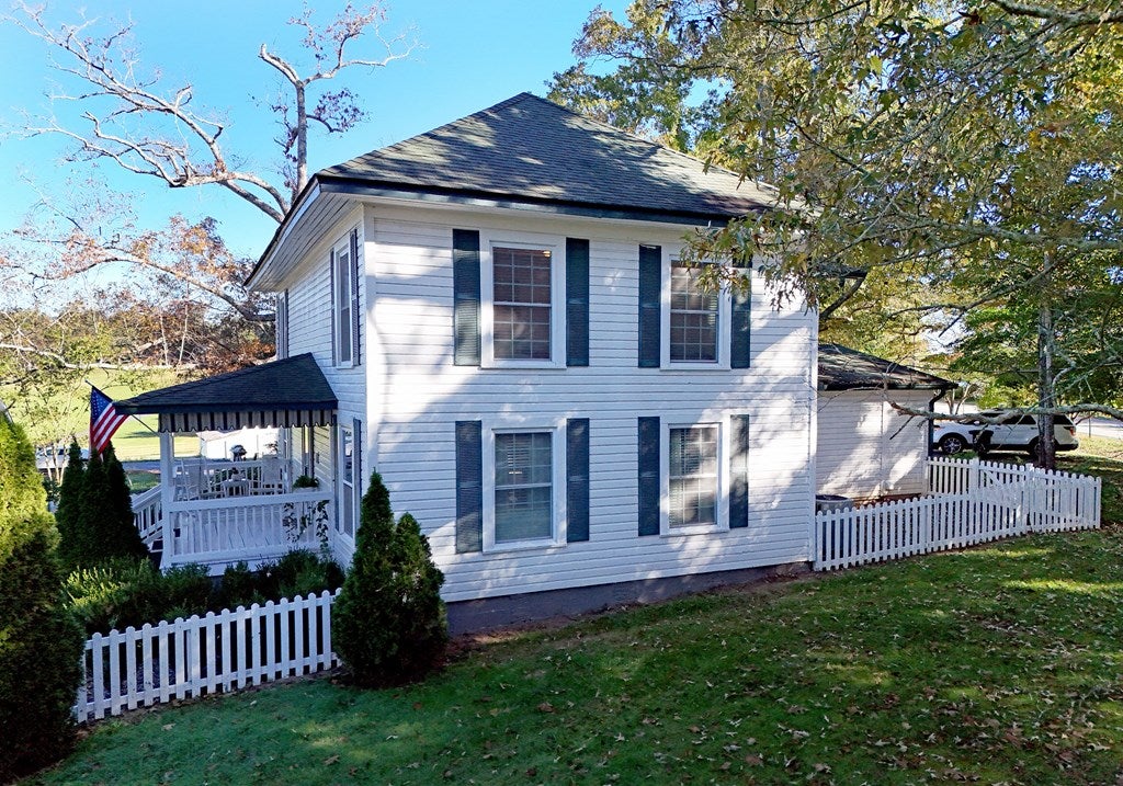Morganton, Georgia, 30560, United States, 4 Bedrooms Bedrooms, ,3 BathroomsBathrooms,Residential,For Sale,1805518
