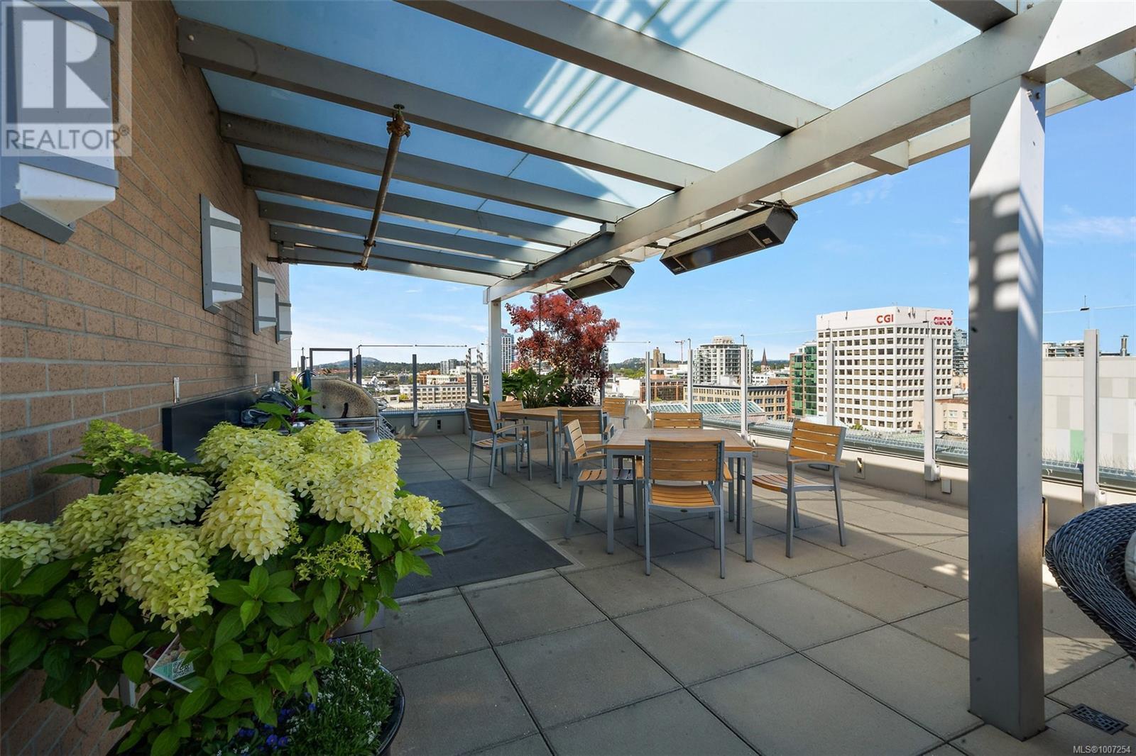 VICTORIA, British Columbia, V8W 1C7, CA, 1 Bedroom Bedrooms, ,1 BathroomBathrooms,Residential,For Sale,1895937