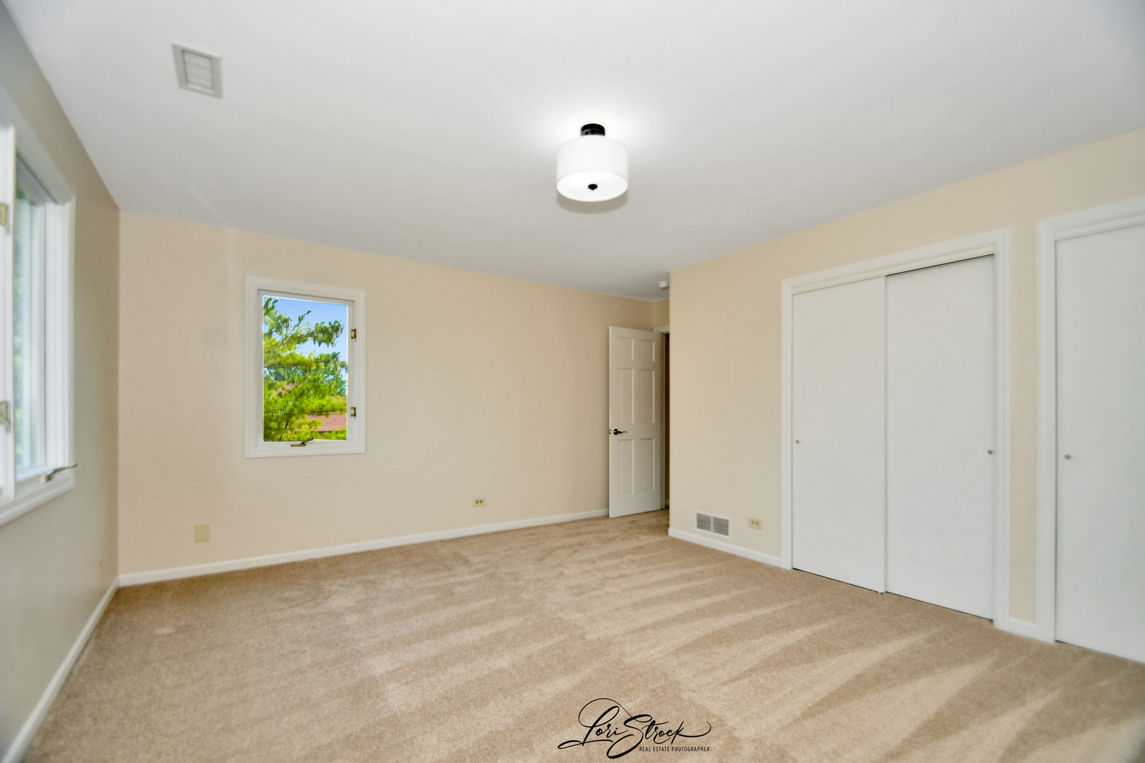 Mokena, Illinois, 60448, United States, 4 Bedrooms Bedrooms, ,3 BathroomsBathrooms,Residential,For Sale,1982496