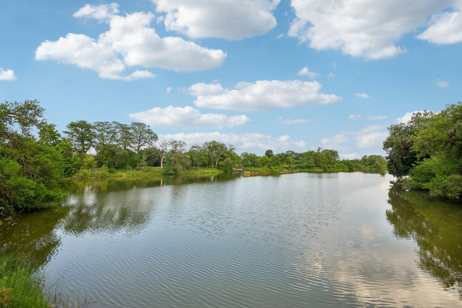 Chicago, Illinois, 60637, United States, 4 Bedrooms Bedrooms, ,4 BathroomsBathrooms,Residential,For Sale,2001250