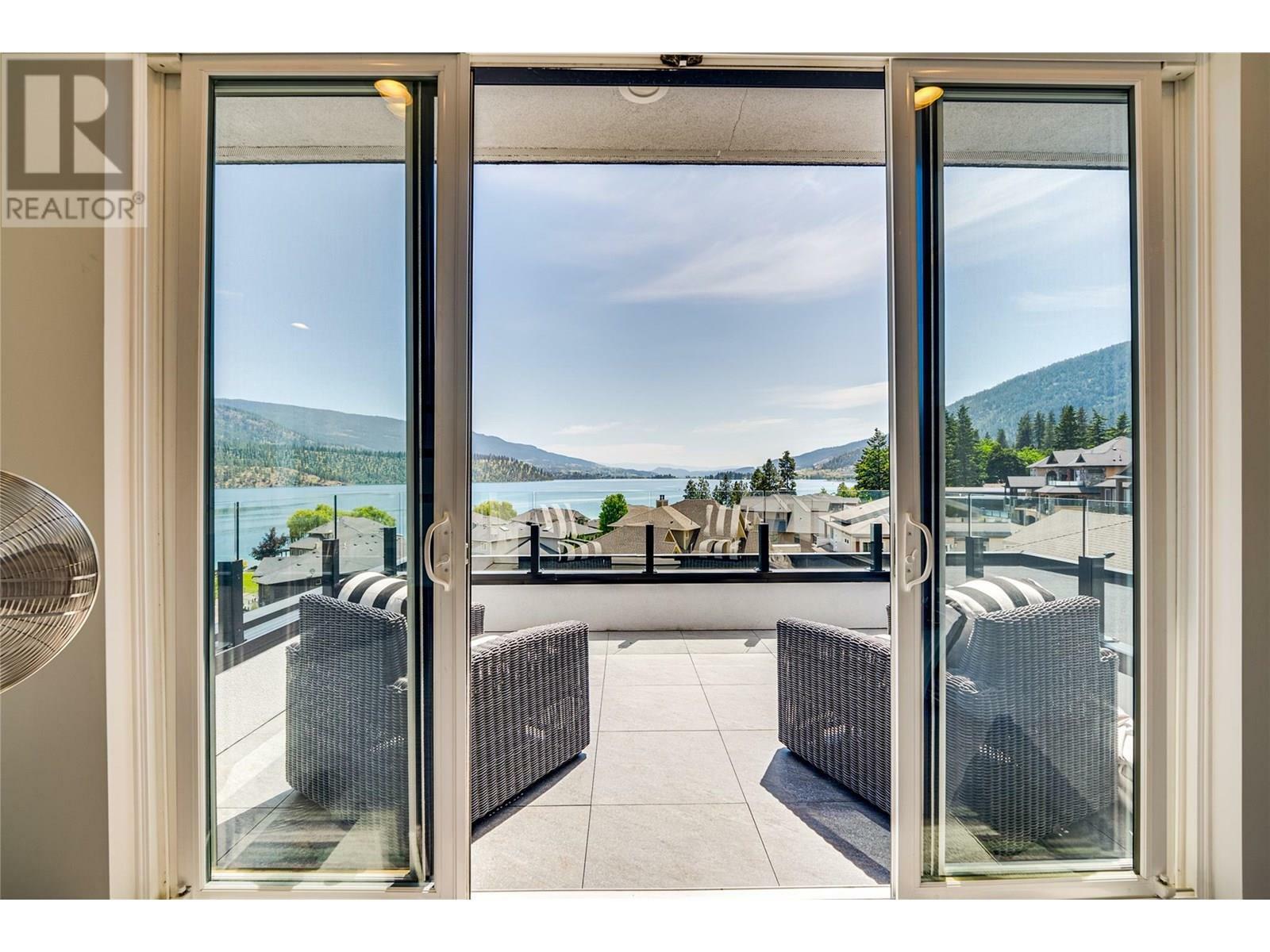 LAKE COUNTRY, British Columbia, V4V 2G2, CA, 4 Bedrooms Bedrooms, ,3 BathroomsBathrooms,Residential,For Sale,1859669