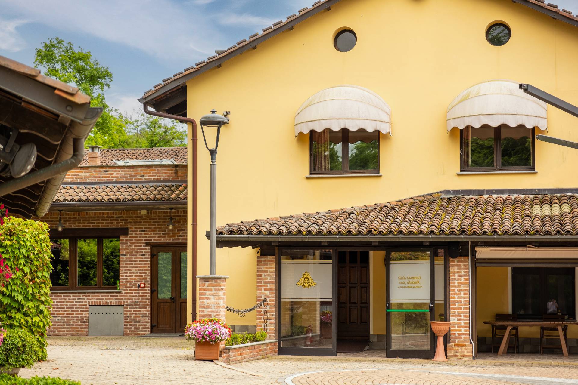 Maretto, Asti, 14018, IT, 3 Bedrooms Bedrooms, ,6 BathroomsBathrooms,Residential,For Sale,1849970