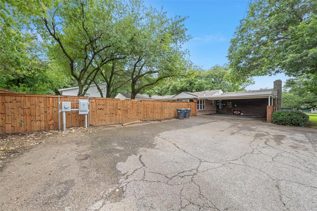 Waco, Texas, 76710, United States, 5 Bedrooms Bedrooms, ,4 BathroomsBathrooms,Residential,For Sale,1806319