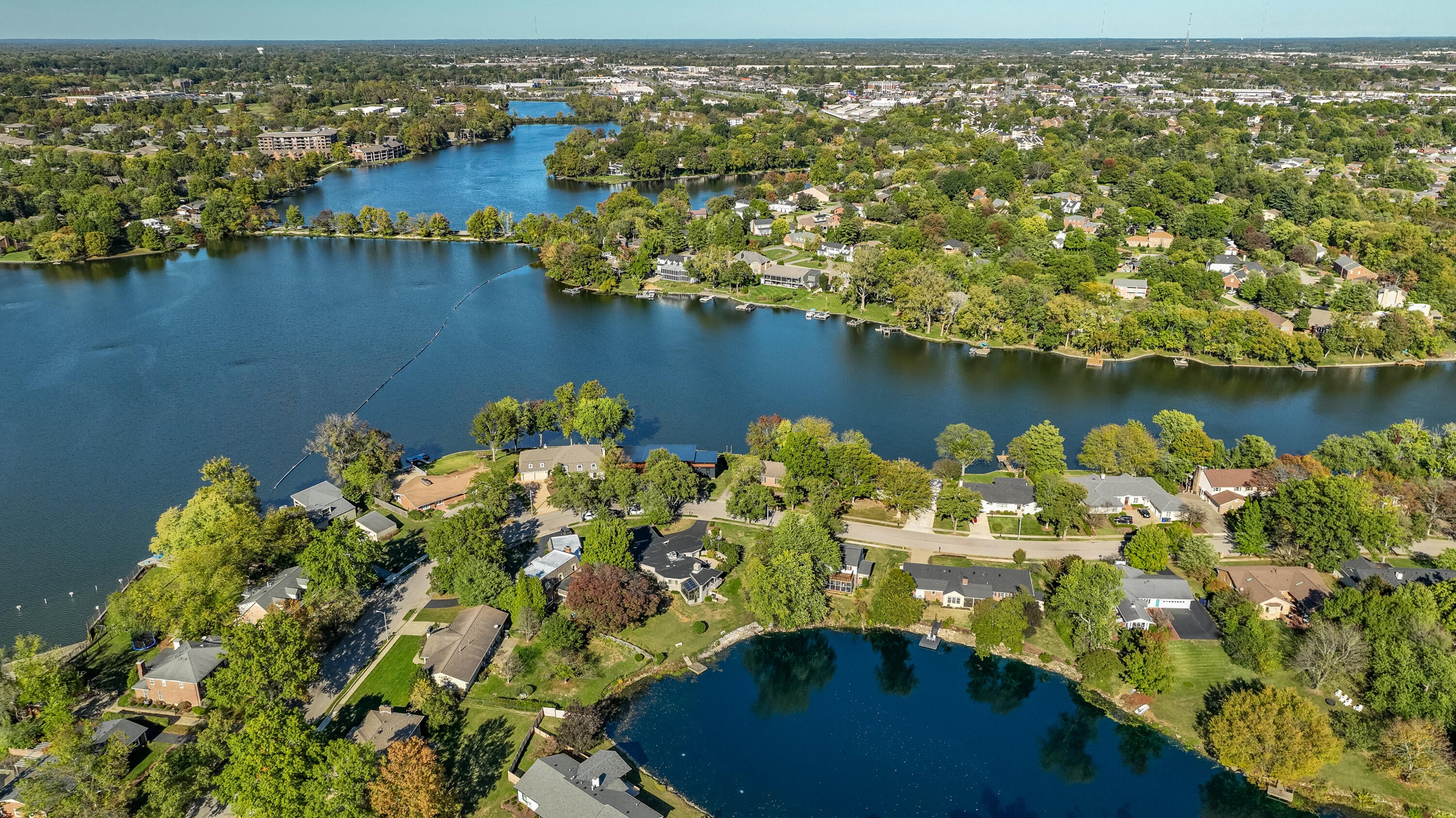 Lexington, Kentucky, 40502, United States, 4 Bedrooms Bedrooms, ,4 BathroomsBathrooms,Residential,For Sale,1976316