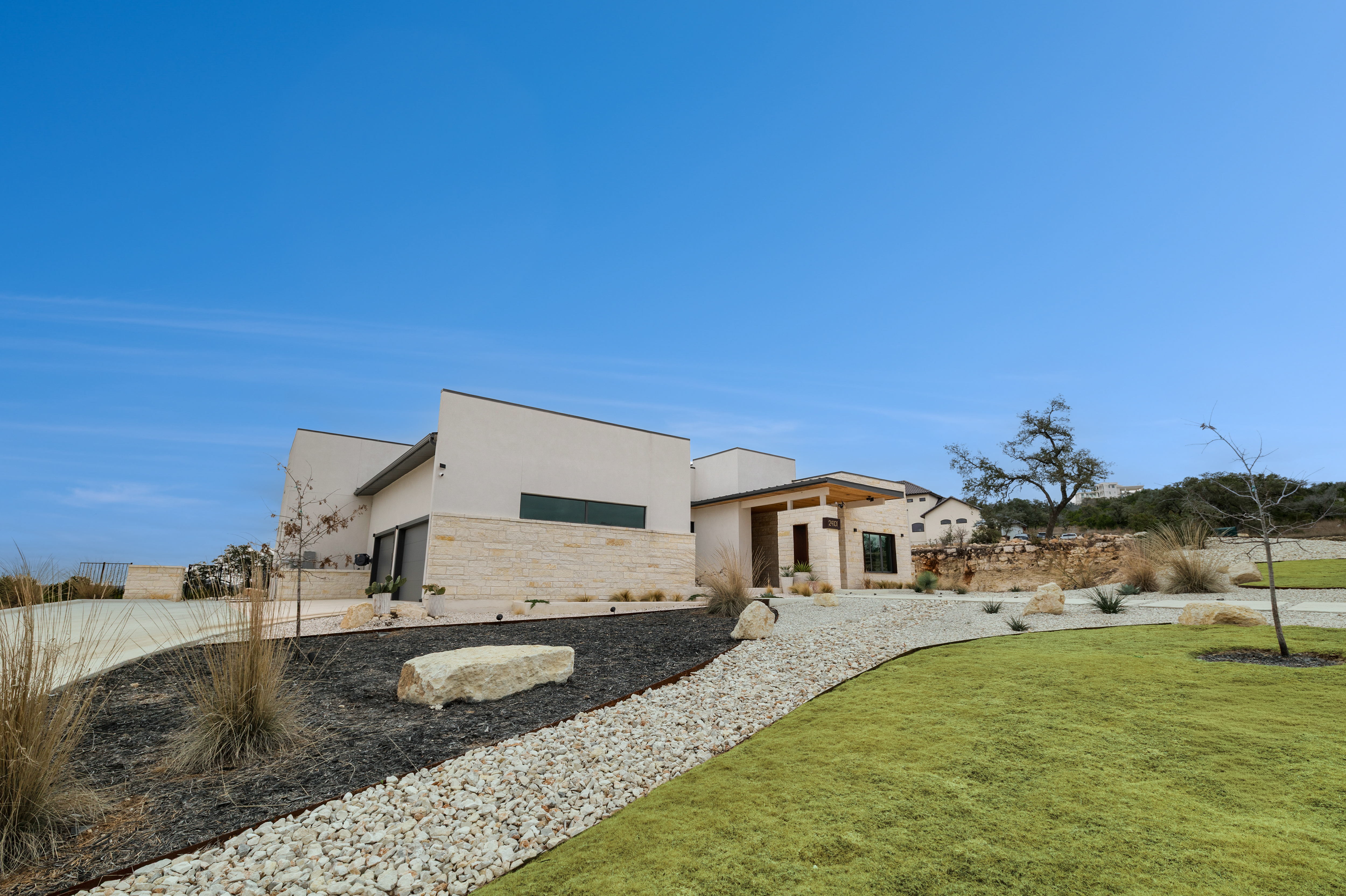  Elevated Contemporary Estate - 物件實景