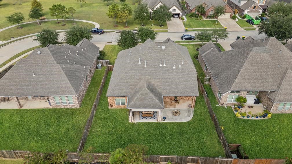 Pearland, Texas, 77089, United States, 4 Bedrooms Bedrooms, ,4 BathroomsBathrooms,Residential,For Sale,1967646