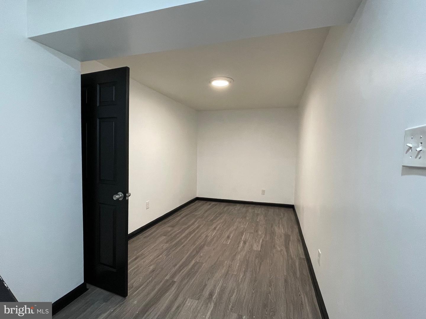 Centreville, Virginia, 20120, United States, 3 Bedrooms Bedrooms, ,2 BathroomsBathrooms,Residential,For Sale,1988924