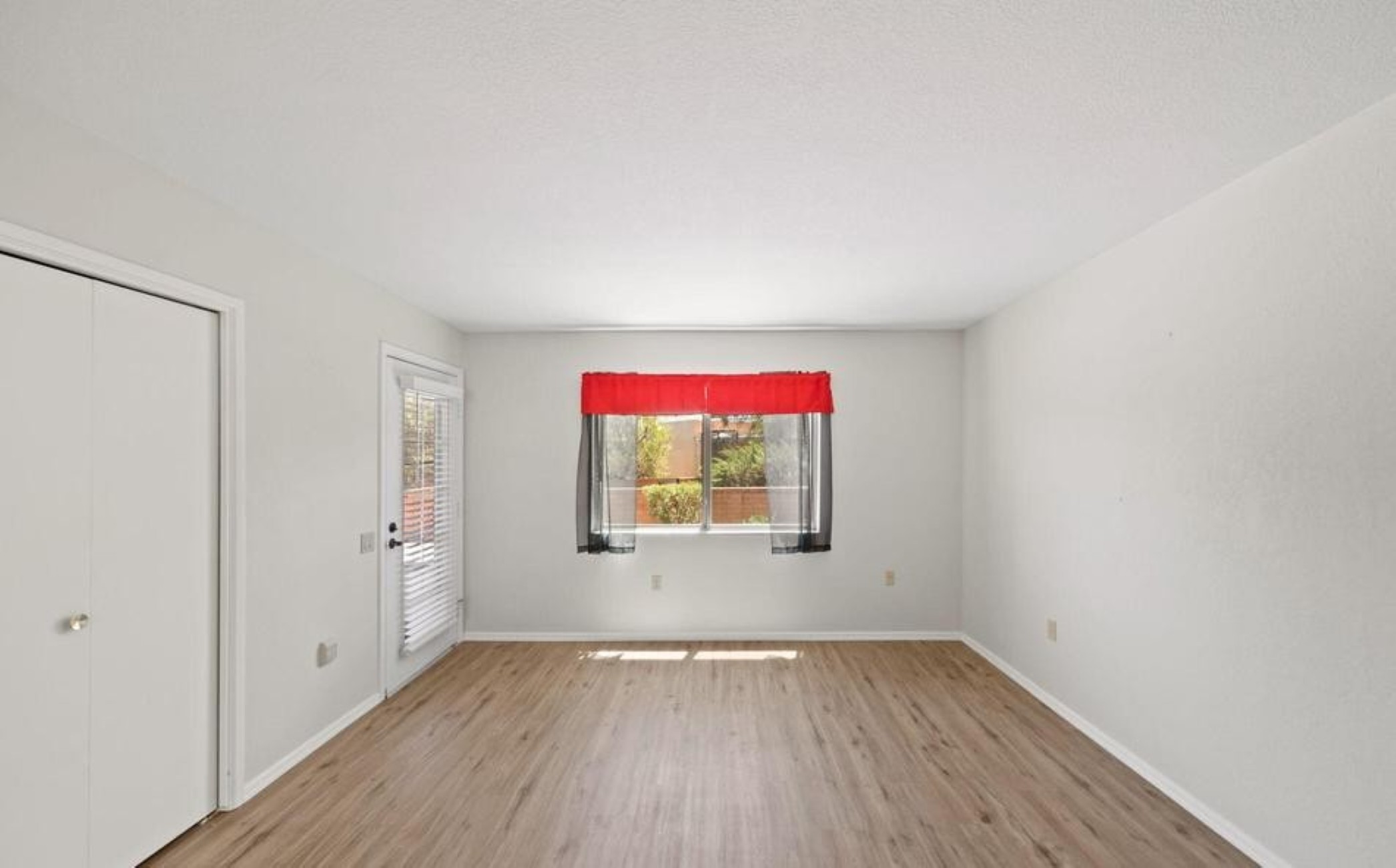  320 E Paseo Verde, Green Valley, AZ 85614 - 物件實景