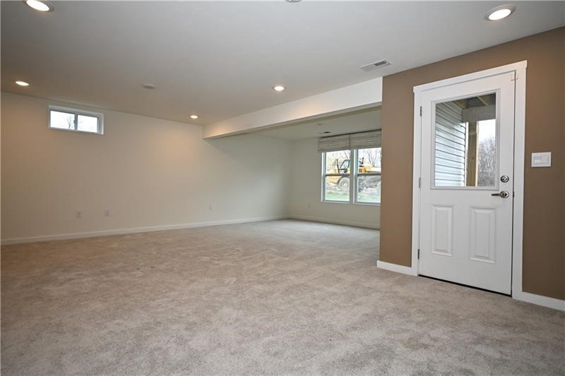 Oakdale, Pennsylvania, 15071, United States, 4 Bedrooms Bedrooms, ,4 BathroomsBathrooms,Residential,For Sale,2025427